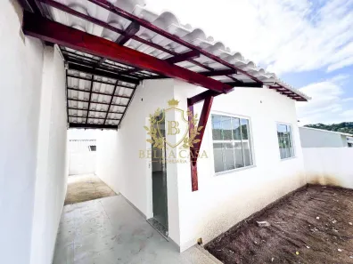 Casa com 2 Quartos para alugar, 60m² no Morro Moreno, Araruama
