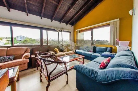 Casa com 3 Quartos à venda, 415m² no Chácara das Pedras, Porto Alegre