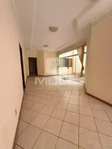 Casa com 4 Quartos à venda, 250m² no Jardim Karaíba, Uberlândia