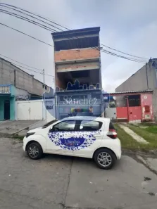 Casa com 3 Quartos à venda, 164m² no Jardim Adriana, Itaquaquecetuba