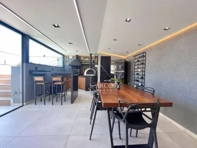 Casa com 5 Quartos à venda, 323m² no Alto da Serra, Petrópolis