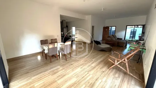 Casa com 3 Quartos para alugar, 260m² no Jardim Colibri, Cotia
