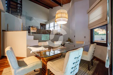 Casa de Condomínio com 4 Quartos à venda, 280m² no Itaipu, Niterói