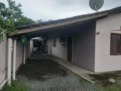 Casa com 2 Quartos para alugar, 48m² no Paranaguamirim, Joinville