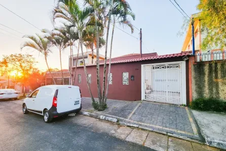 Casa com 5 Quartos à venda, 300m² no Vila Moinho Velho, São Paulo