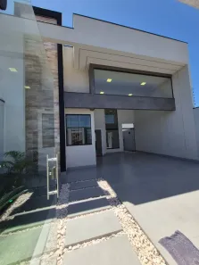 Casa com 3 Quartos à venda, 155m² no Zona 31, Maringá
