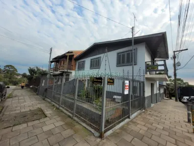 Casa com 3 Quartos à venda, 200m² no Cinqüentenário, Caxias do Sul