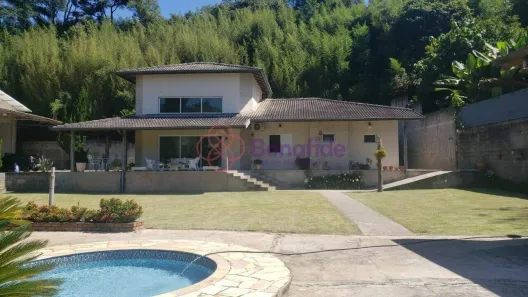 Fazenda/Sítio com 4 Quartos à venda, 219m² no Parque Iramaia, Campo Limpo Paulista