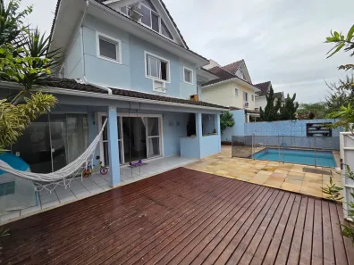 Casa de Condomínio com 4 Quartos à venda, 200m² no Recreio dos Bandeirantes, Rio de Janeiro