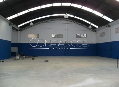 Galpão/Depósito/Armazém para alugar, 550m² no Tarumã, Curitiba