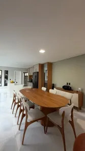 Casa de Condomínio com 4 Quartos para alugar, 326m² no Cidade Alpha, Eusébio