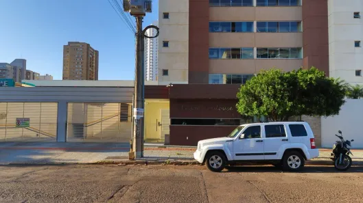Apartamento com 3 Quartos para alugar, 181m² no Centro, Campo Grande