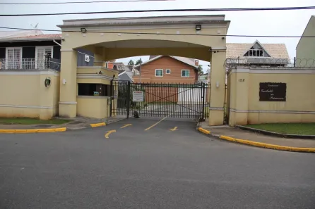 Casa de Condomínio com 3 Quartos para alugar, 150m² no Cachoeira, Curitiba