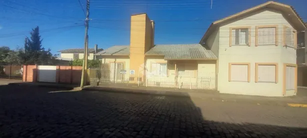 Casa com 3 Quartos à venda, 258m² no Santa Terezinha, Vacaria