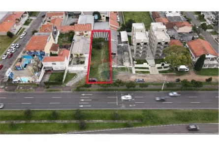 Lote/Terreno à venda, 600m² no Jardim das Américas, Curitiba
