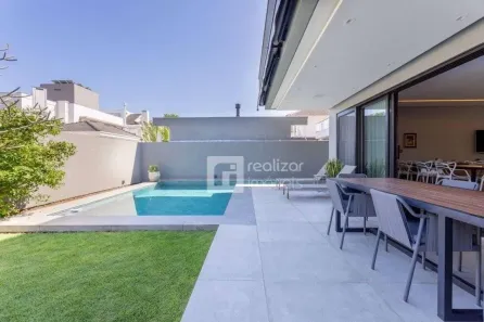 Casa com 5 Quartos à venda, 355m² no Jurerê Internacional, Florianópolis
