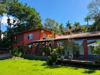 Casa com 3 Quartos à venda, 201m² no Czerniewicz, Jaraguá do Sul