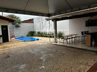 Casa com 3 Quartos à venda, 150m² no Segismundo Pereira, Uberlândia