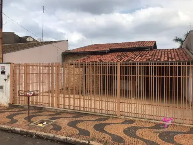 Casa com 2 Quartos à venda, 159m² no Jardim Santa Rita, Leme