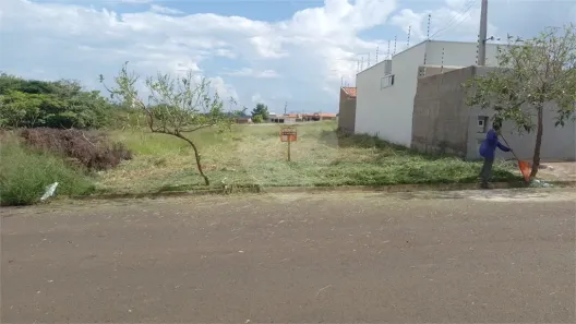 Lote/Terreno à venda, 200m² no Jardim Adalberto Frederico de Oliveira Roxo I, Araraquara