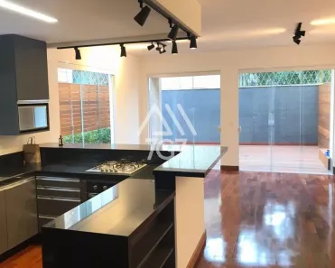 Casa de Condomínio com 4 Quartos à venda, 300m² no Jardim Viana, São Paulo