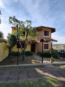 Casa com 3 Quartos à venda, 163m² no Espírito Santo, Porto Alegre