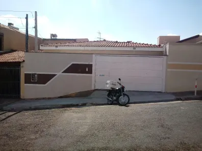 Casa com 3 Quartos à venda, 180m² no Loteamento Albertini, São Carlos