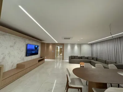 Apartamento com 3 Quartos à venda, 204m² no Jardim Goiás, Goiânia