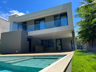 Sobrado com 4 Quartos à venda, 450m² no Residencial Alphaville Flamboyant, Goiânia