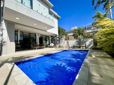 Casa de Condomínio com 4 Quartos à venda, 370m² no Portal do Sol, Contagem