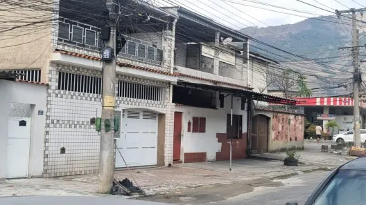 Casa com 2 Quartos à venda, 60m² no Bangu, Rio de Janeiro