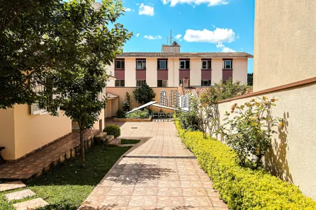 Casa com 3 Quartos à venda, 271m² no Guaíra, Curitiba