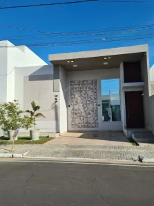 Casa de Condomínio com 3 Quartos para alugar, 200m² no Cidade Universitária, Petrolina