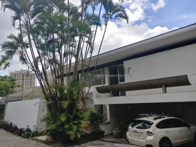 Sobrado com 5 Quartos à venda, 580m² no Jardim Guedala, São Paulo