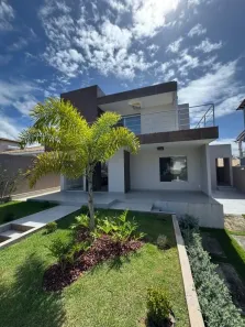 Casa com 5 Quartos à venda, 240m² no Buraquinho, Lauro de Freitas
