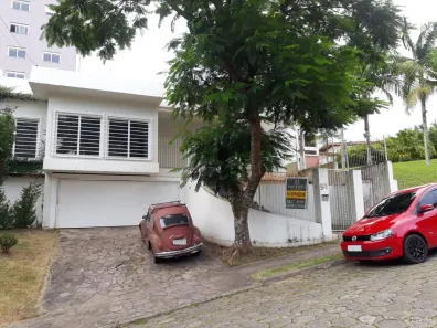 Casa com 3 Quartos à venda, 238m² no Centro, Criciúma