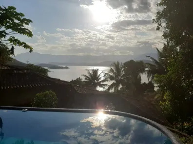 Casa com 3 Quartos à venda, 300m² no Enseada, Angra dos Reis