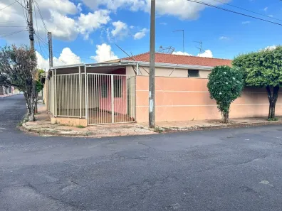 Casa com 3 Quartos à venda, 173m² no Jardim Santa Lúcia, Araraquara