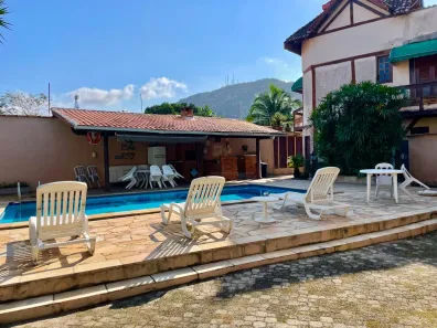 Casa com 3 Quartos à venda, 170m² no Enseada, Guarujá