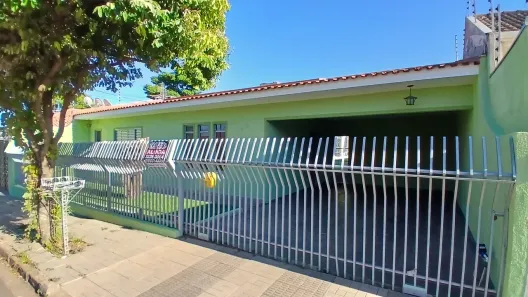 Casa com 2 Quartos para alugar, 200m² no Jardim América, Maringá