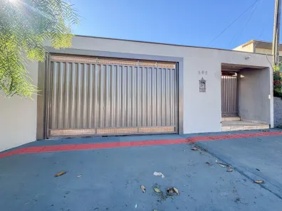 Imóvel Comercial com 3 Quartos para alugar, 240m² no Ipanema, Londrina
