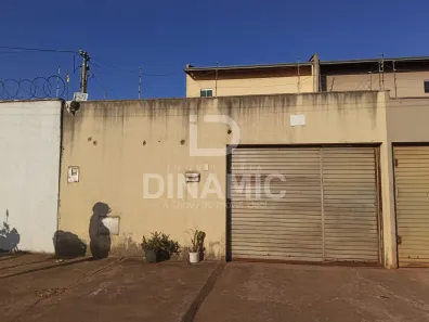 Casa com 3 Quartos para alugar, 90m² no Residencial Petrópolis, Goiânia