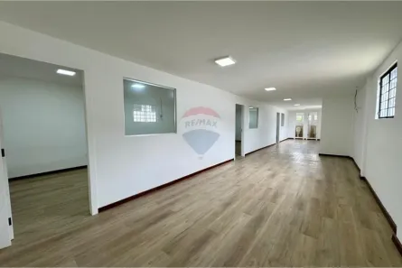 Sala Comercial para alugar, 150m² no Adrianópolis, Manaus