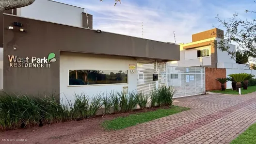 Sobrado com 3 Quartos para alugar, 184m² no Vila Santa Luzia, Campo Grande