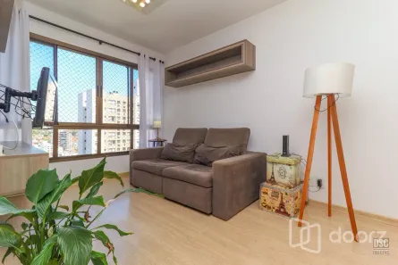 Apartamento com 2 Quartos à venda, 66m² no Passo da Areia, Porto Alegre