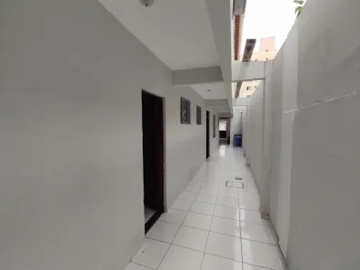 Prédio Comercial à venda, 600m² no Parreão, Fortaleza