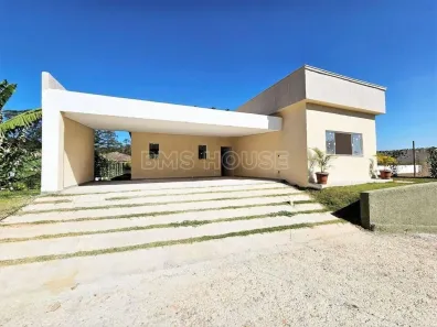 Casa com 3 Quartos à venda, 200m² no Chácara dos Junqueiras, Carapicuíba