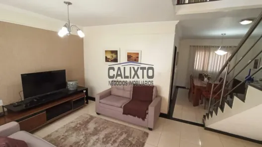 Sobrado com 5 Quartos à venda, 216m² no Jardim América I, Uberlândia