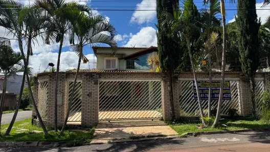Sobrado com 4 Quartos à venda, 400m² no Residencial Santos Dumont, Brasília