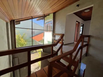 Casa com 4 Quartos para alugar, 120m² no Campeche, Florianópolis